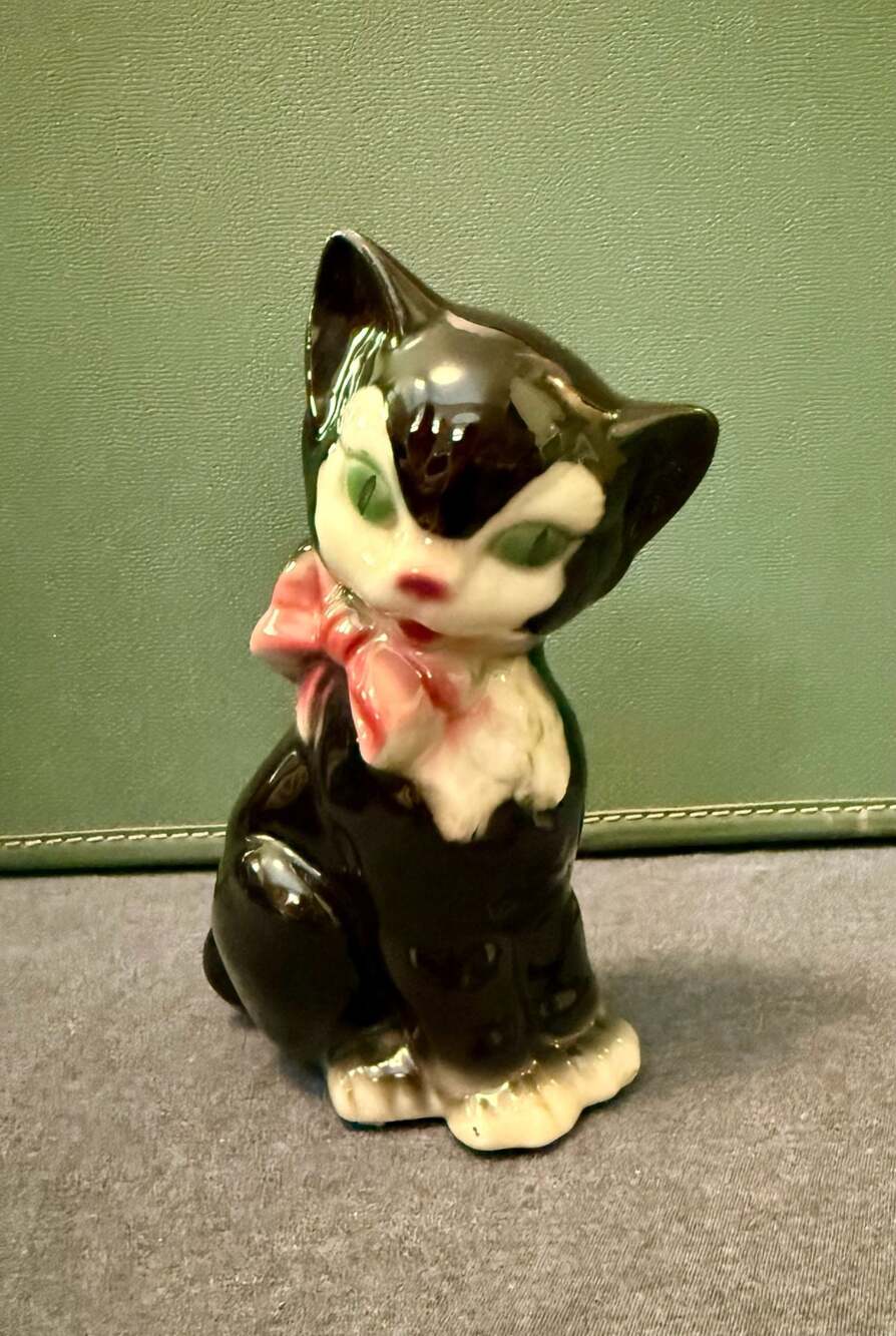 Vintage Royal Copley Black and White Tuxedo Cat